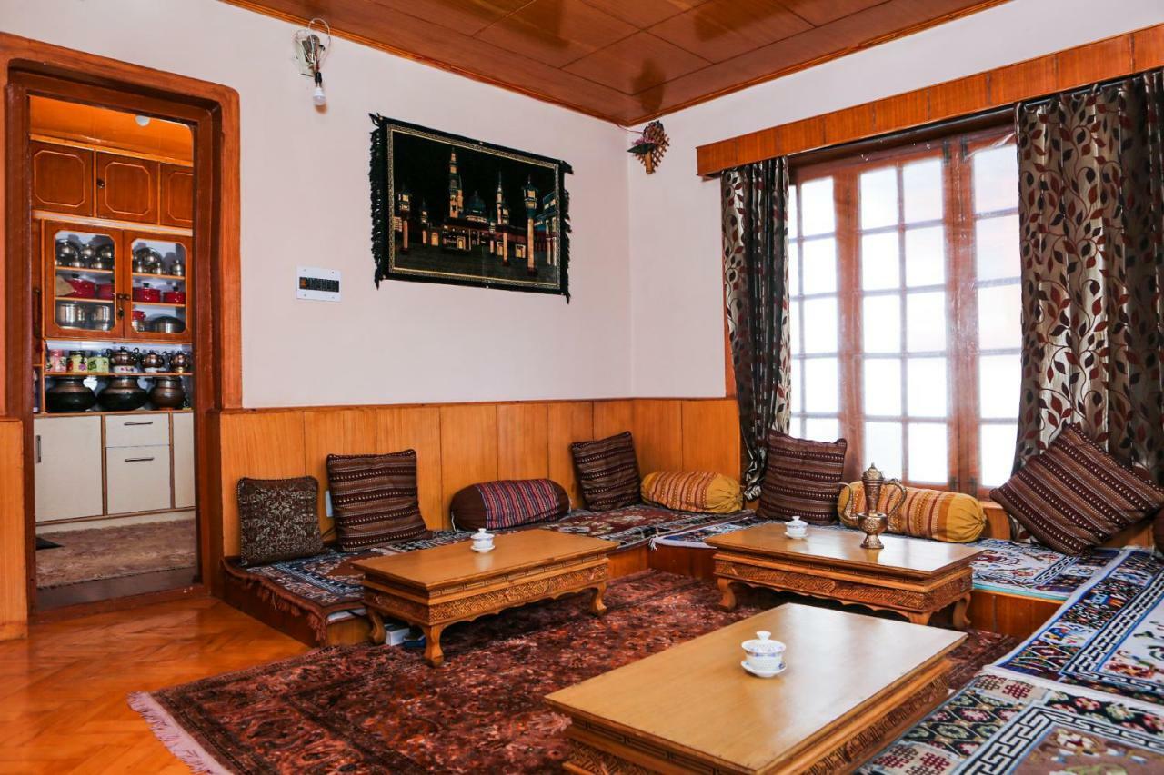 Oyo 37004 City Heart Guest House Leh Eksteriør bilde